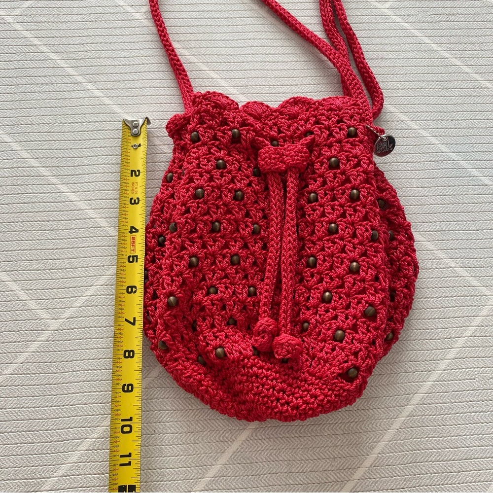 The Sak Red Boho Small Lined Crochet Drawstring Bucket Bag Crossbody - Picture 3 of 11
